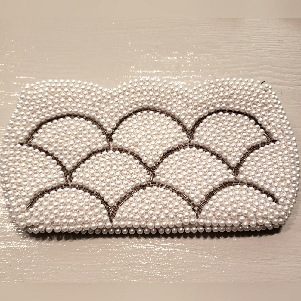 White and Gold beaded clutch - 474
